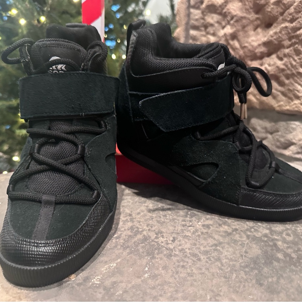 Sorel Out n About Sport Wedge Sneaker Boot 8.5 - Picture 13 of 13
